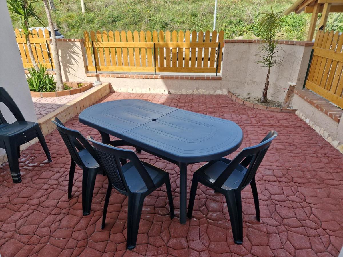 Апартаменты Nina'S House 1 A 300 Metri Dal Mare Santa Caterina Dello Ionio Marina Экстерьер фото